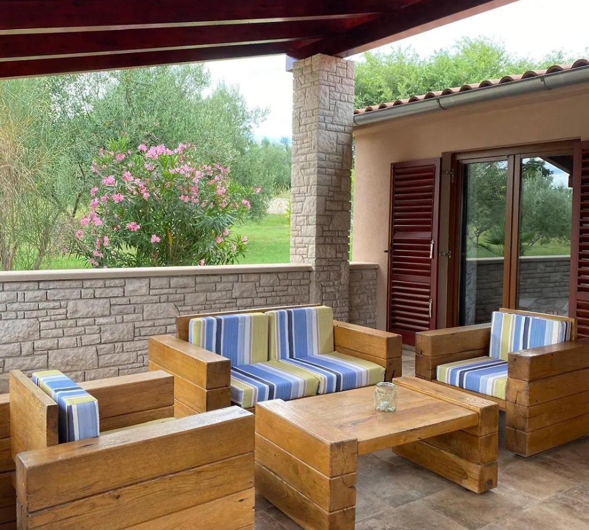 Stancija Marusi Villa Peruški 0*,